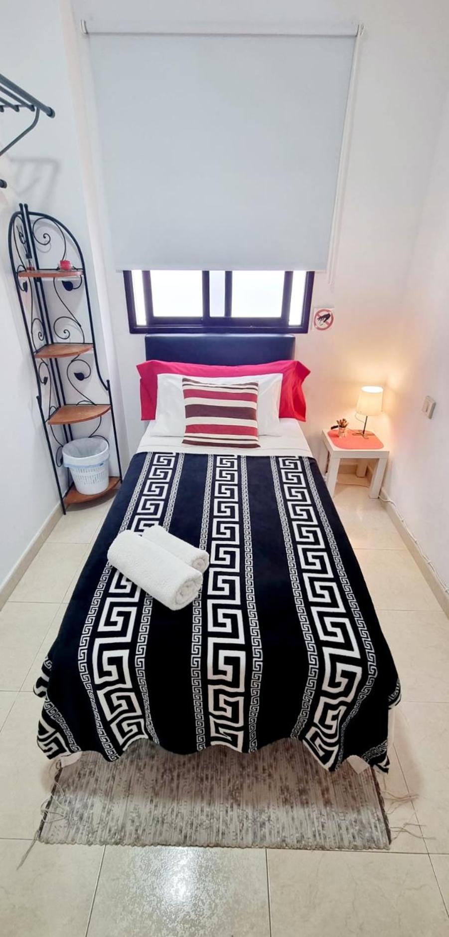 Almar We Go! Habitaciones Privadas En Alcala - Private Rooms - Pieces Privees - In Shared Apartment Ngoại thất bức ảnh
