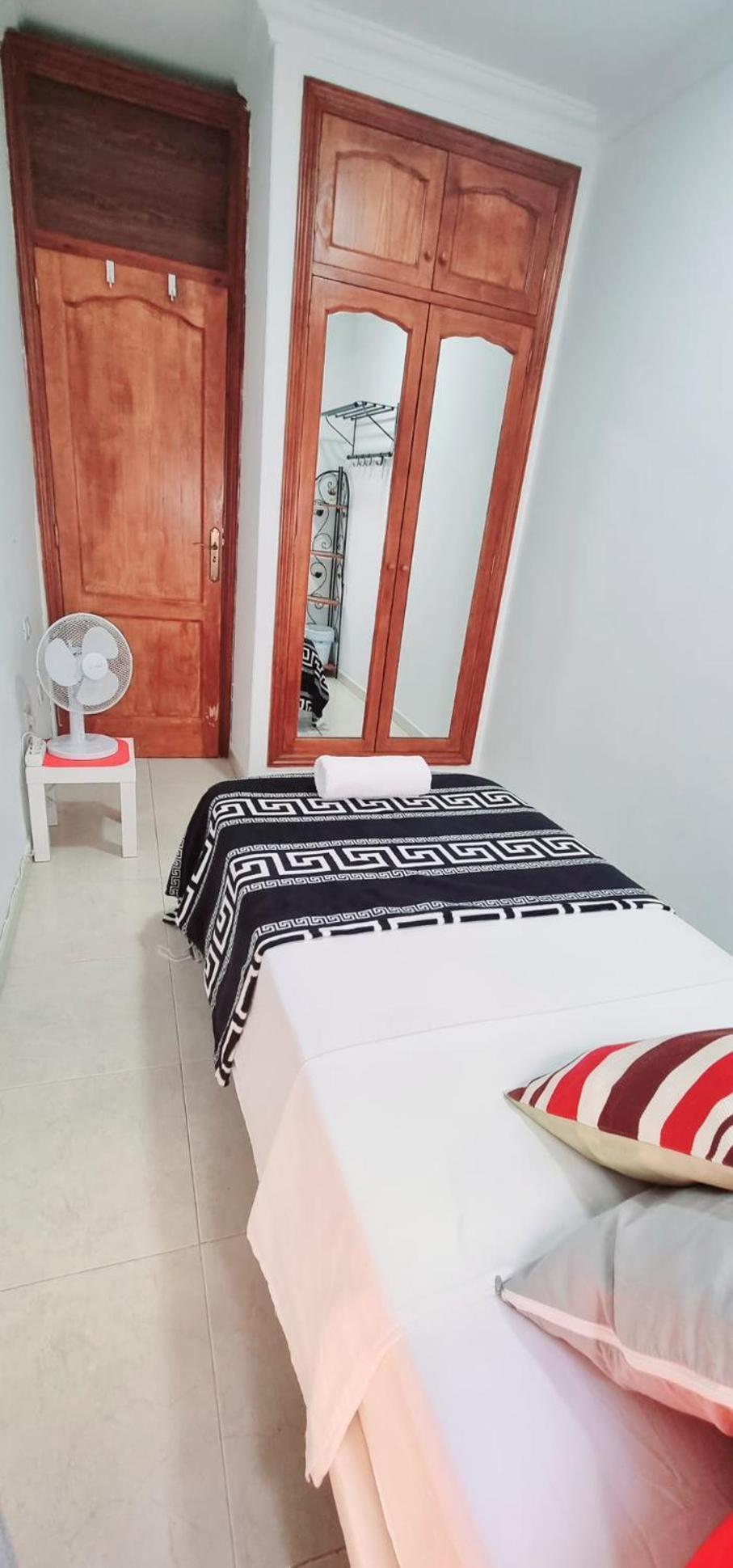 Almar We Go! Habitaciones Privadas En Alcala - Private Rooms - Pieces Privees - In Shared Apartment Ngoại thất bức ảnh